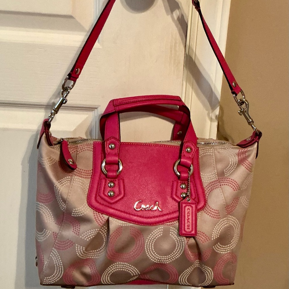 ASHLEY DOTTED OP ART SATCHEL (COACH F20027)